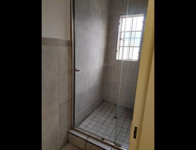 BUSINESS PROPERTY TO RENT IN VAALPARK